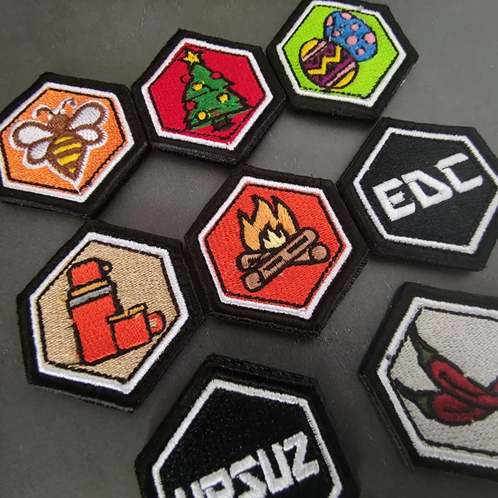 Parche morale hexagonal bordado - Mochila y equipo outdoor con Velcro - imagen 4