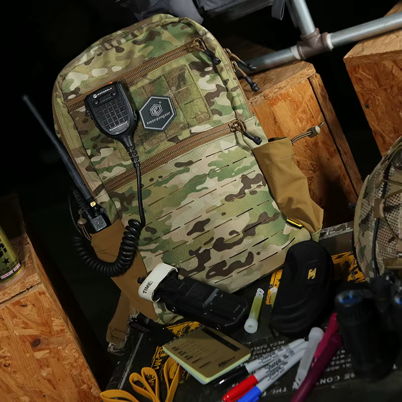Mochila táctica EMERSONGEAR 14L para Airsoft, senderismo y caza - imagen 5