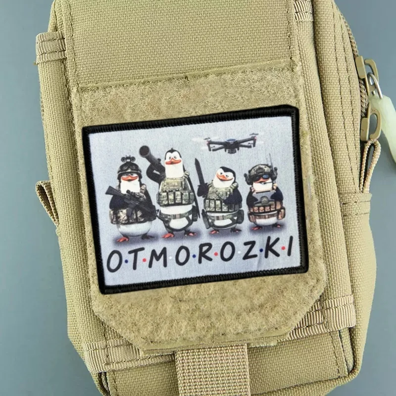 Parche táctico auto-adhesivo pingüino moral militar para ropa