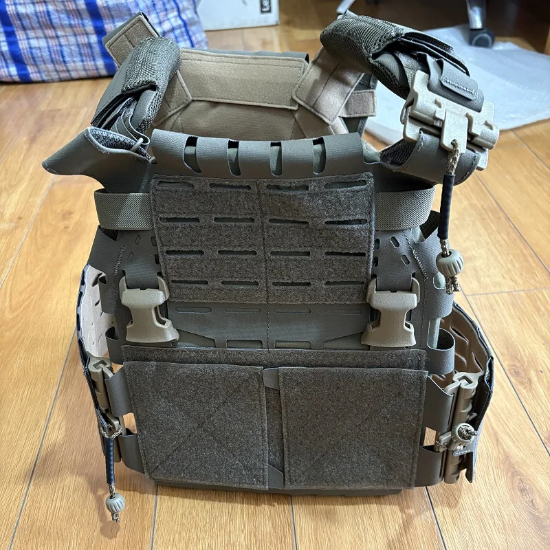 Chaleco táctico V2 con almohadillas para hombros laterales