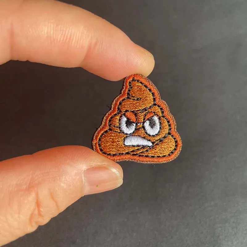 Parche bordado divertido diseño excrementos para ropa y mochila - imagen 5