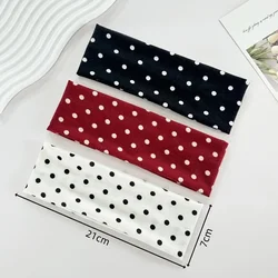 Diadema deportiva elástica absorbente de sudor con diseño en puntos