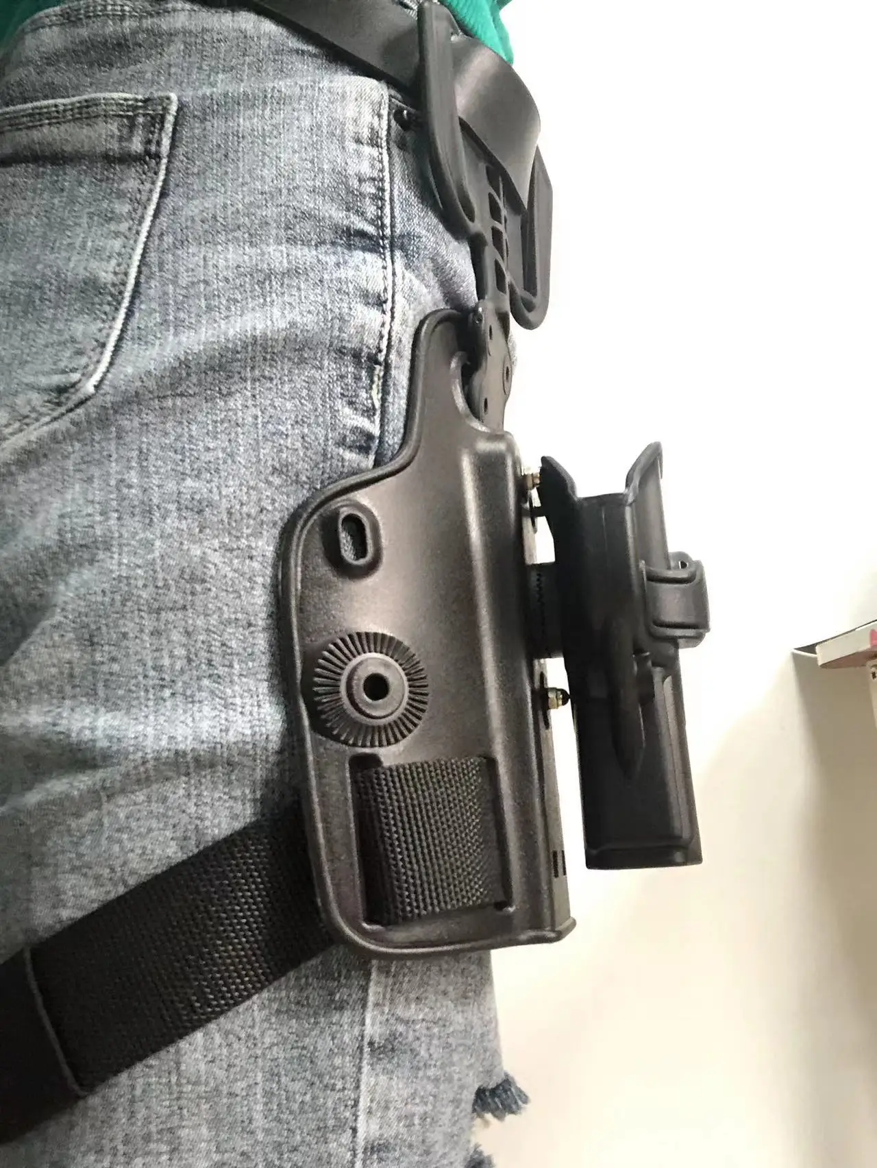 Beretta PX4 Funda táctica compatible con sistema MOLLE 360° - imagen 5