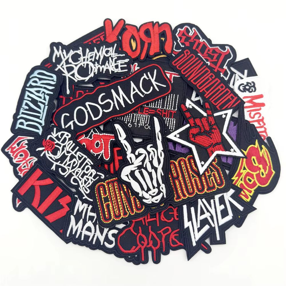 Detalles de bordado en relieve de los parches