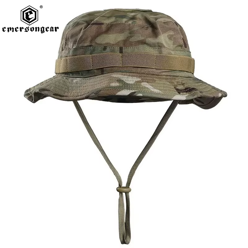 Sombrero boonie visto de frente mostrando el patrón de camuflaje DCU