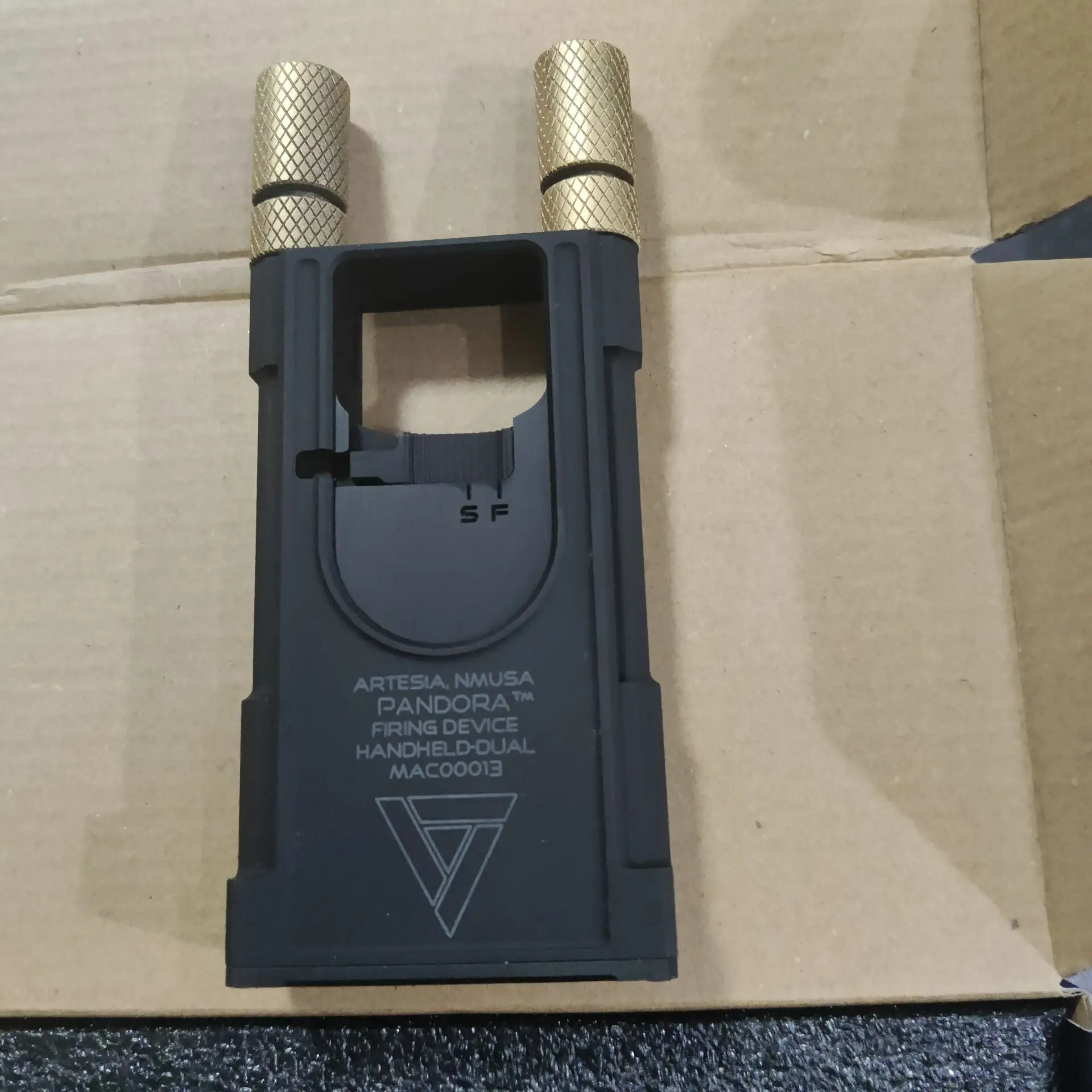 Simulación táctica estilo airsoft para escenografía