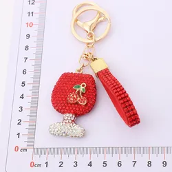 Llavero mini copa de vino tinto con diamantes para coche y bolsos