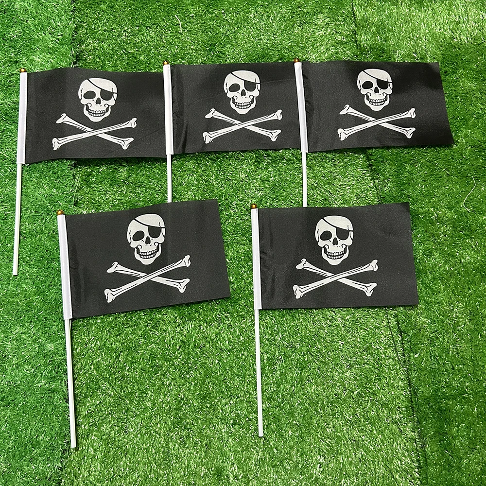 Bandera pirata Jolly Roger 14x21cm sobre fondo blanco