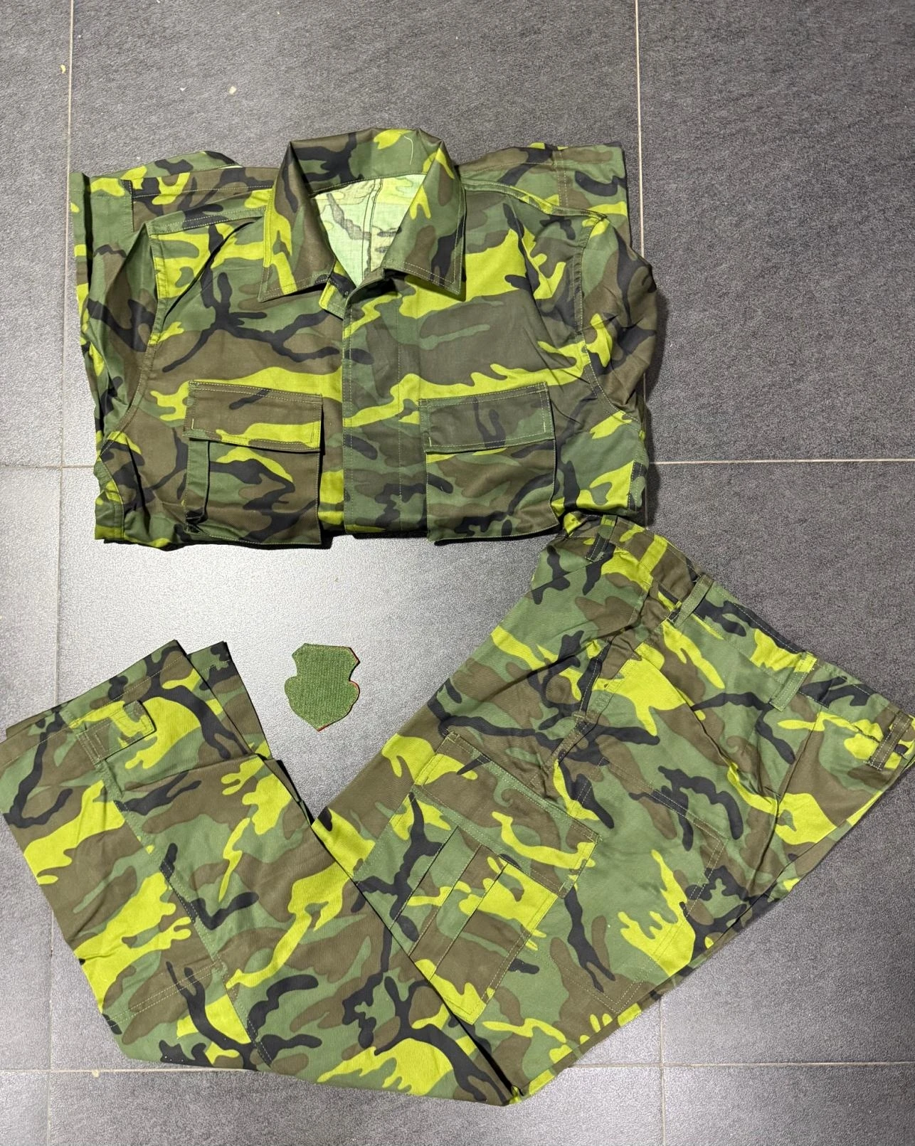 Conjunto BDU verano transpirable e ignífugo con gorra y brazalete - imagen 2
