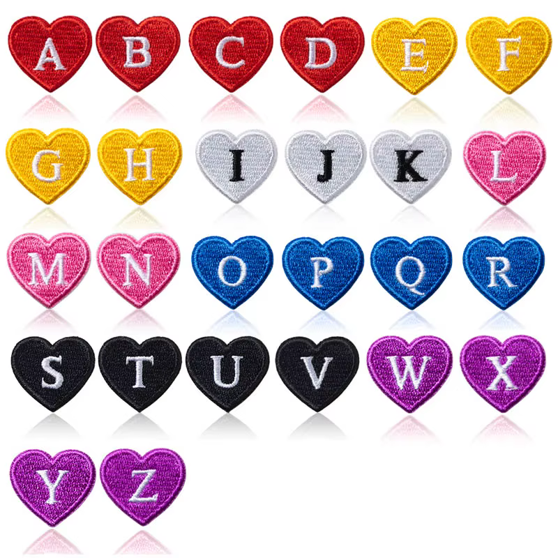 Parche bordado corazón con letras coloridas estilo inglés para coser - imagen 4