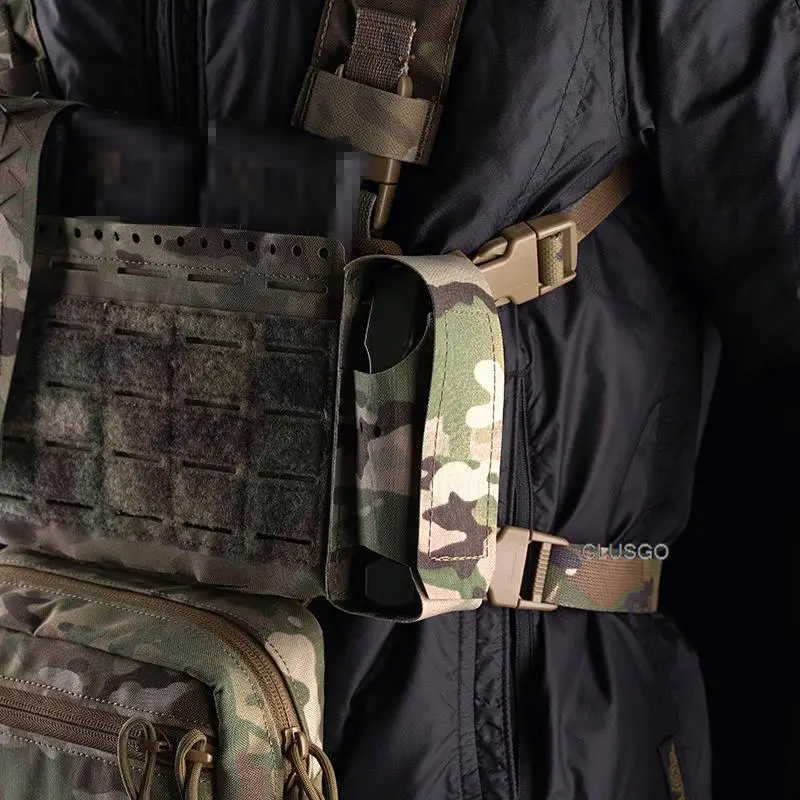 Bolsa TKO sistema Molle en uso