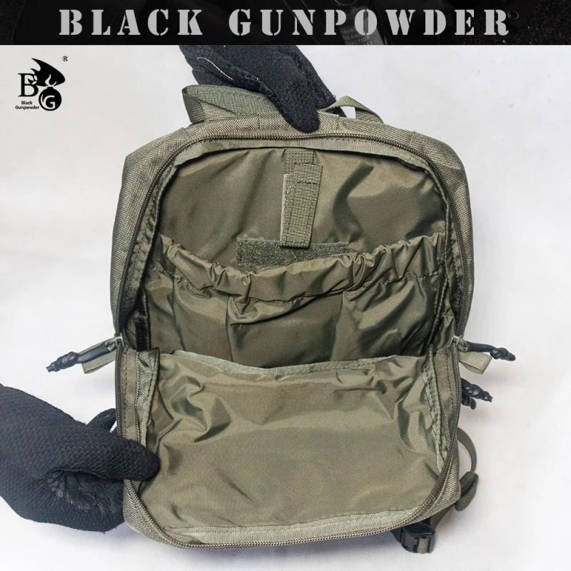 Mochila compacta para uso diario y táctico