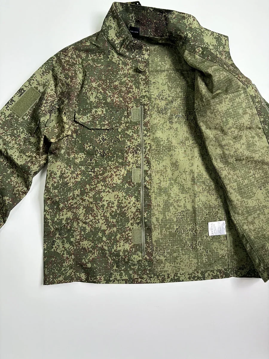 Conjunto completo de prendas camuflaje para hombre