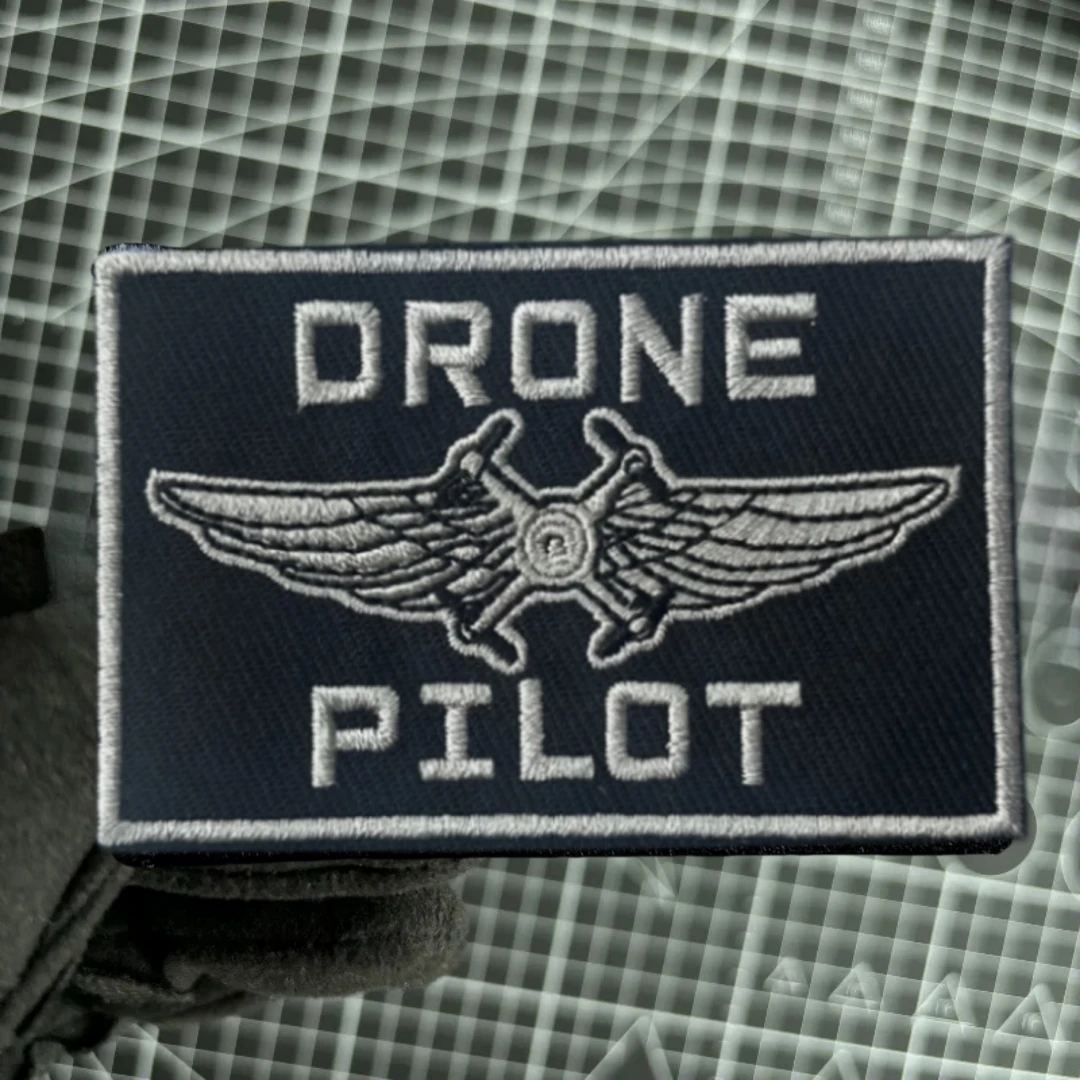 Insignia moral piloto dron bordada táctica con gancho y bucle - imagen 2