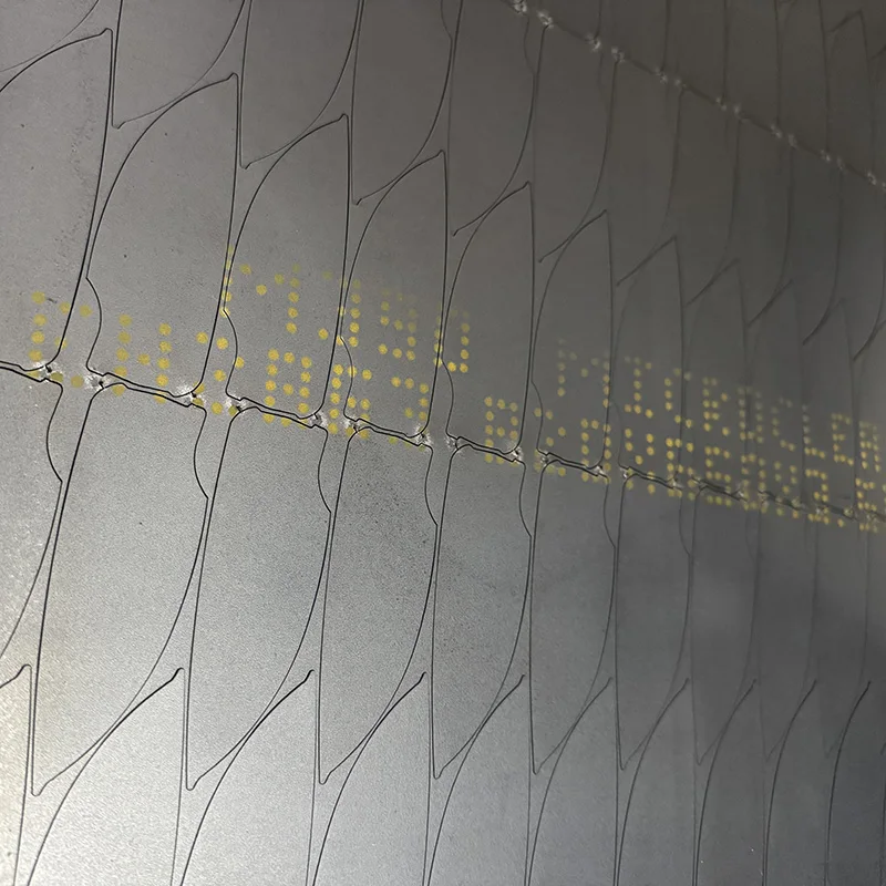 Vista del cuchillo plegado y el diseño