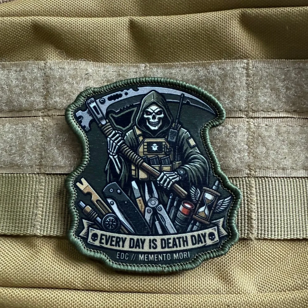 Parche táctico Reaper con gancho y bucle Cada día es muerte - imagen 3