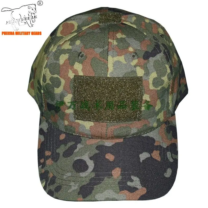 Gorra ciclismo vista frontal con visera curva