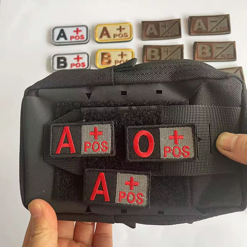 ABO POS Parche bordado velcro insignia medicina roja - imagen 2