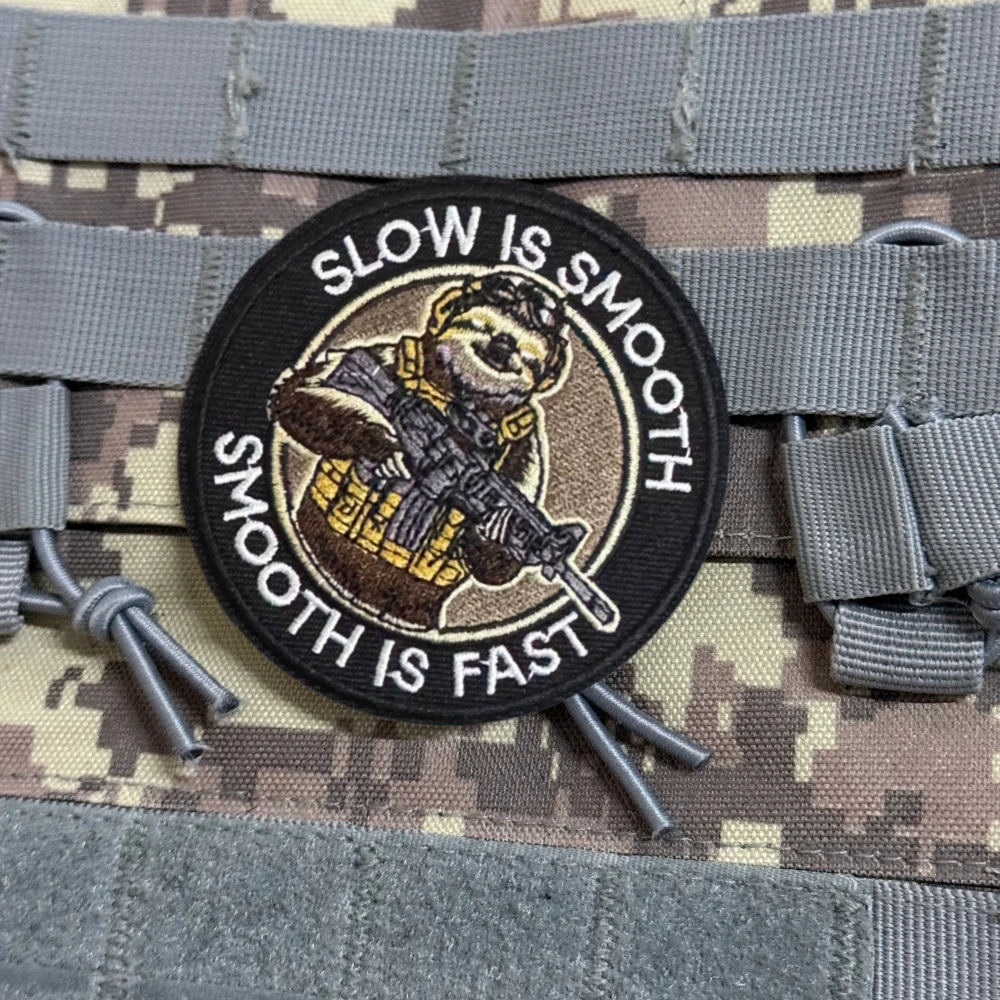 Parche táctico bordado Sloth Morale con velcro para mochila - imagen 4