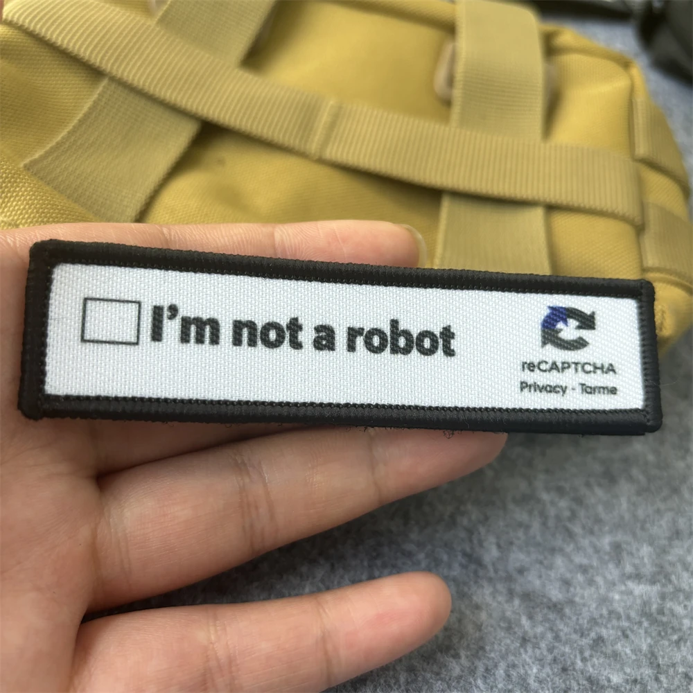 Parche táctico I'm Not A Robot – Insignia moral velcro para mochila - imagen 5