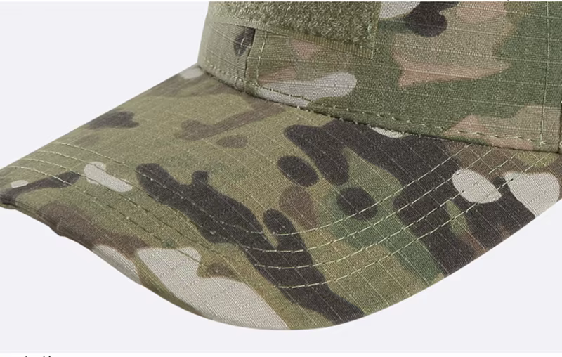 Detalle de ventilación y gorra camuflaje