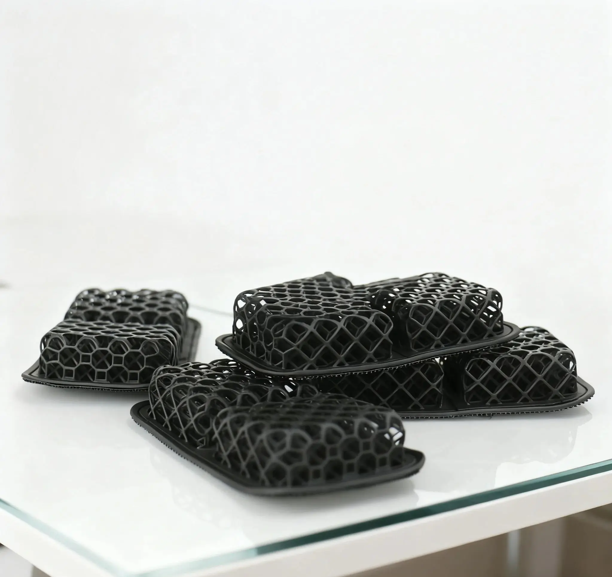 Almohadilla de enfriamiento elástica impresa en 3D transpirable - imagen 3