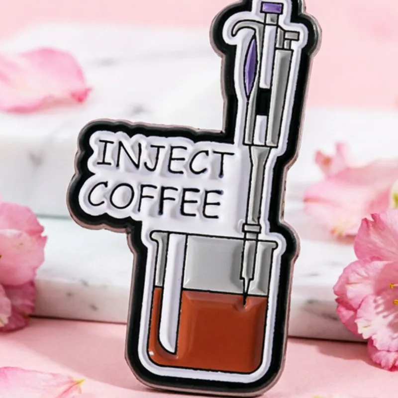 Insignia con diseño de pipeta de laboratorio y temática de café