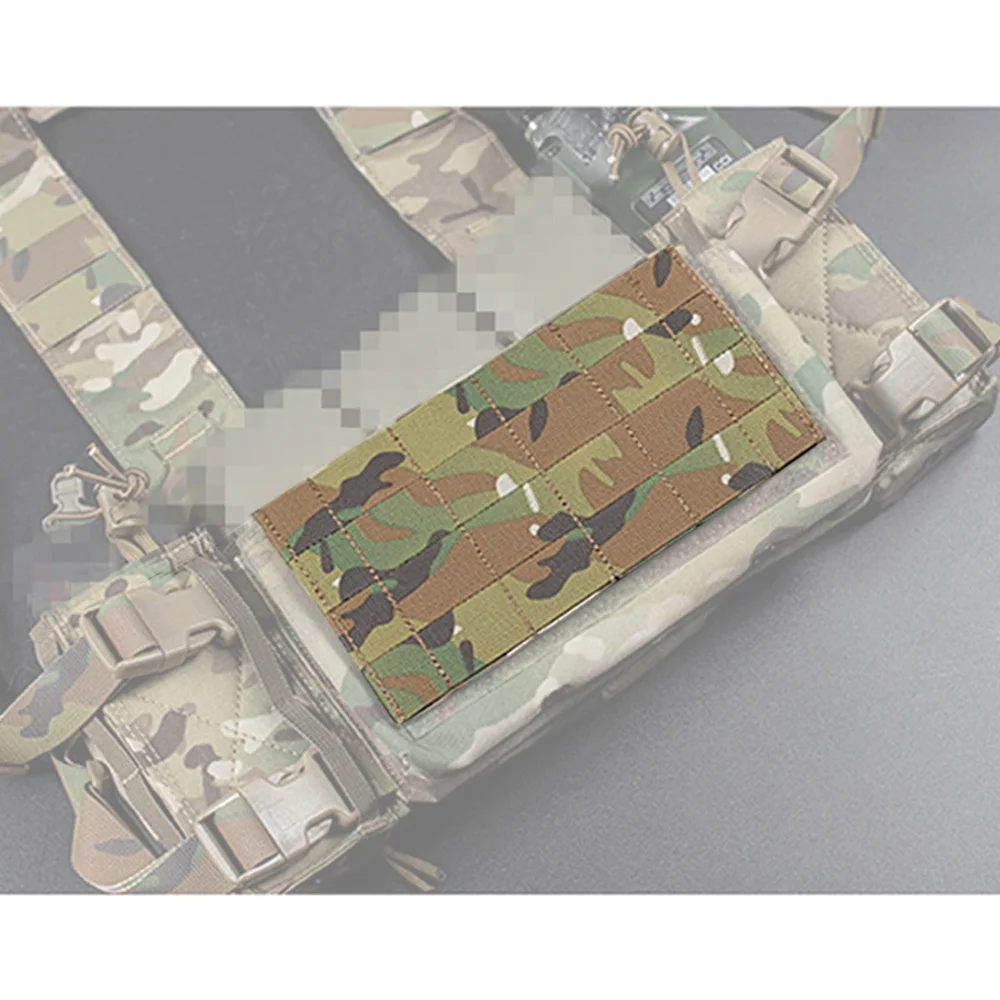 Vista frontal del chaleco táctico VULPO mostrando el sistema MOLLE