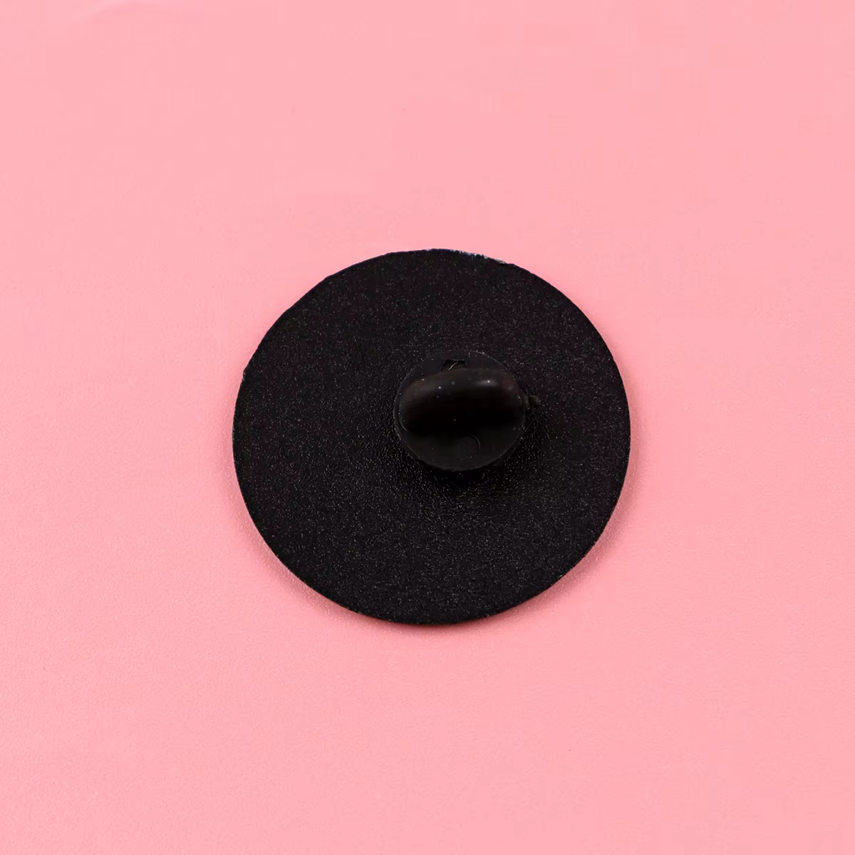 Pin como accesorio para solapa