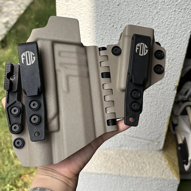 Funda táctica Kydex Sidecar Quick Draw con linterna integrada - imagen 3