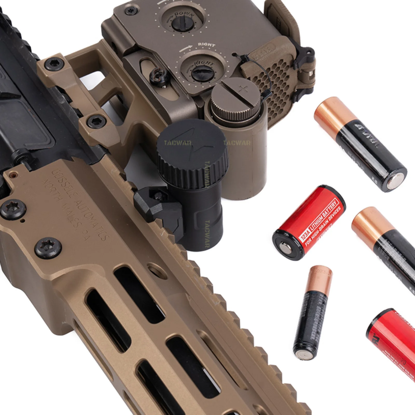 Estuche táctico para baterías con cordón elástico linterna airsoft - imagen 4
