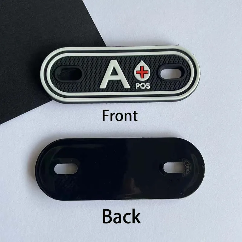 Parche táctico PVC sangre positiva con hebilla para ropa y mochila - imagen 4