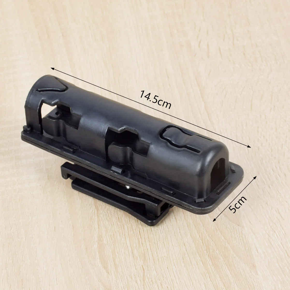 Estuche negro con sistema de sujeción ajustable