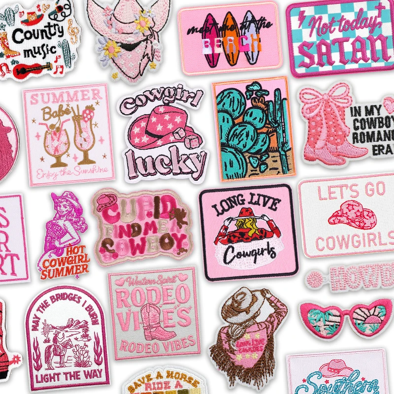 Parche bordado vaquero rosa en estilo western