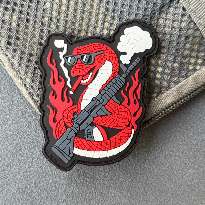 Parche táctico PVC serpiente cobra con gancho y bucle - imagen 4