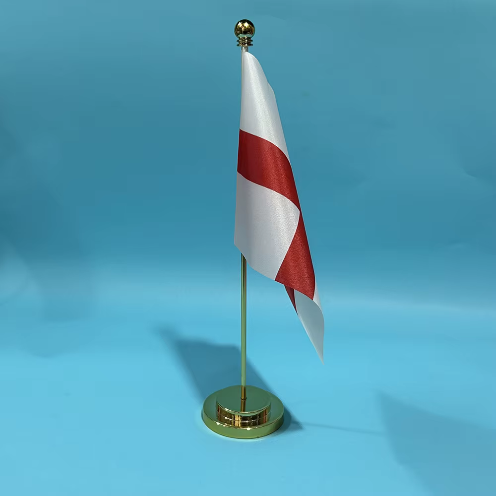 Vista frontal de la bandera inglesa de escritorio