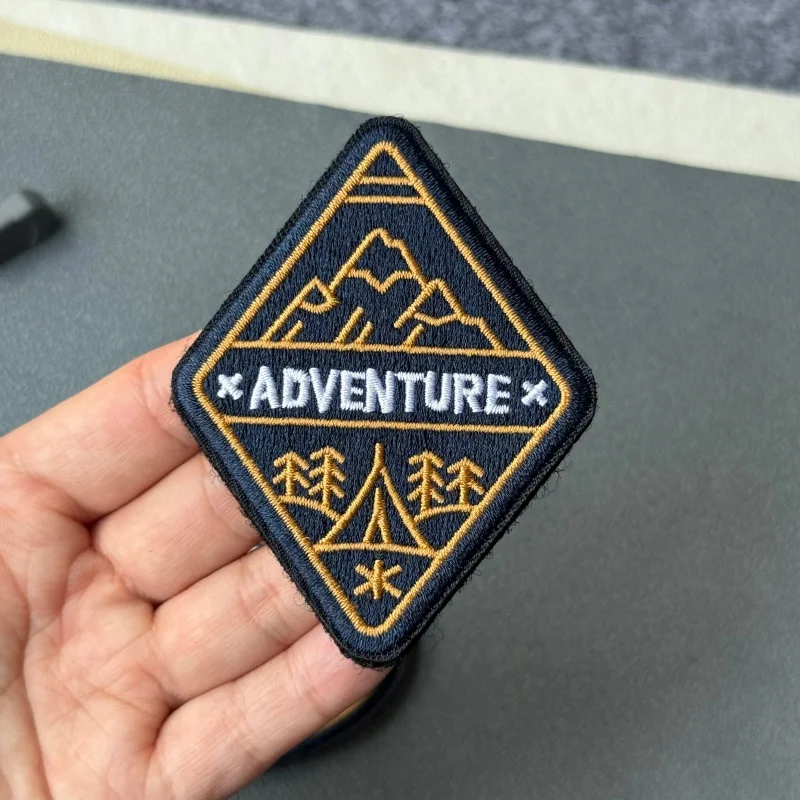 Parche bordado outdoor campamento con velcro para mochila y ropa - imagen 2