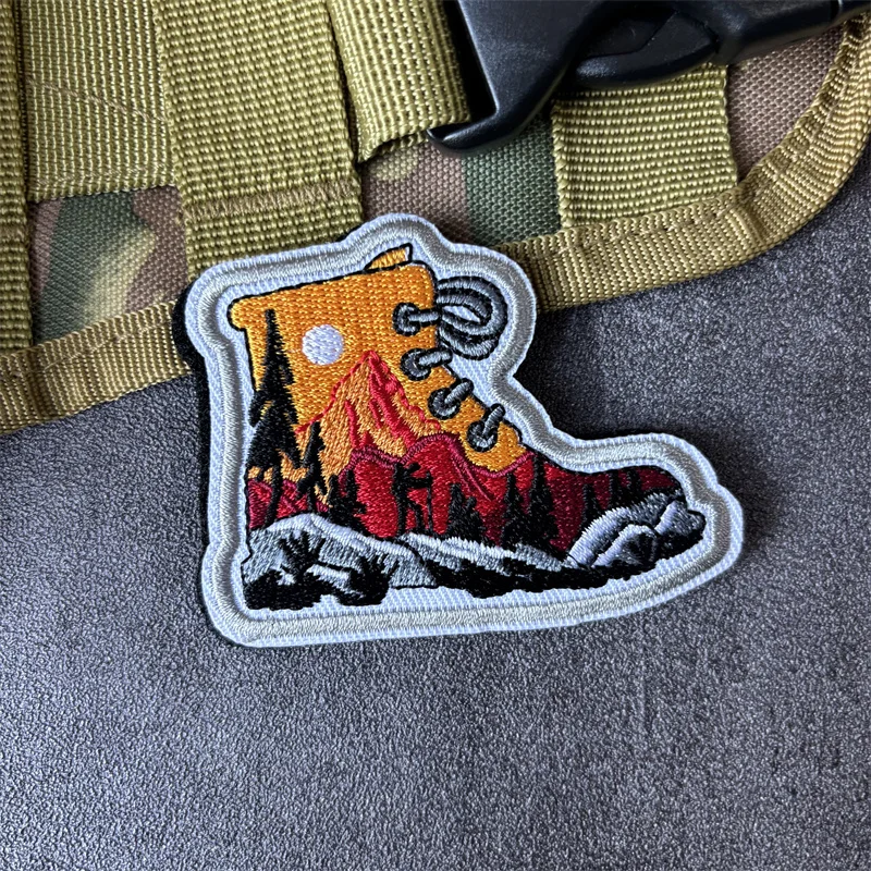 Parche bordado táctico de paisaje militar con velcro para ropa - imagen 3