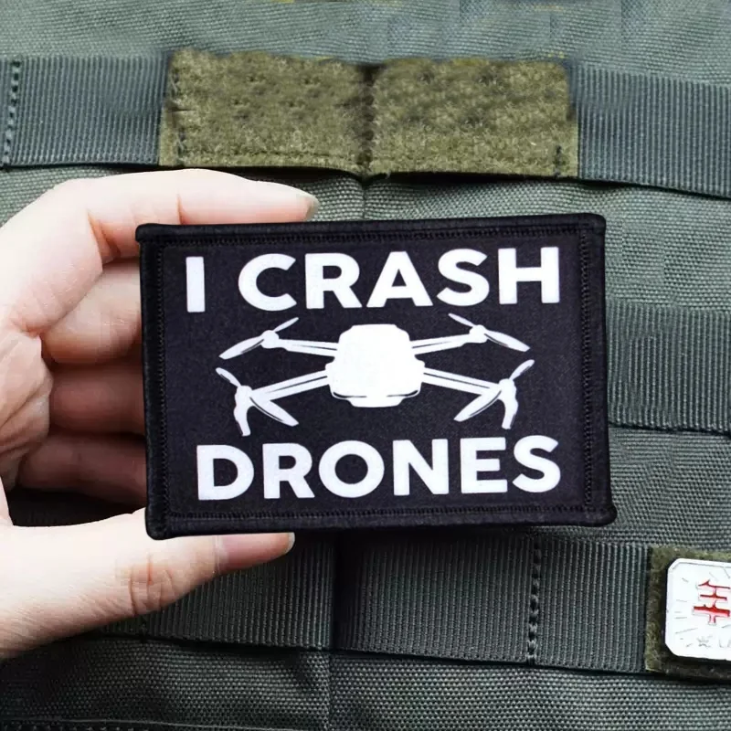 Parche táctico I CRASH DRONES en uso