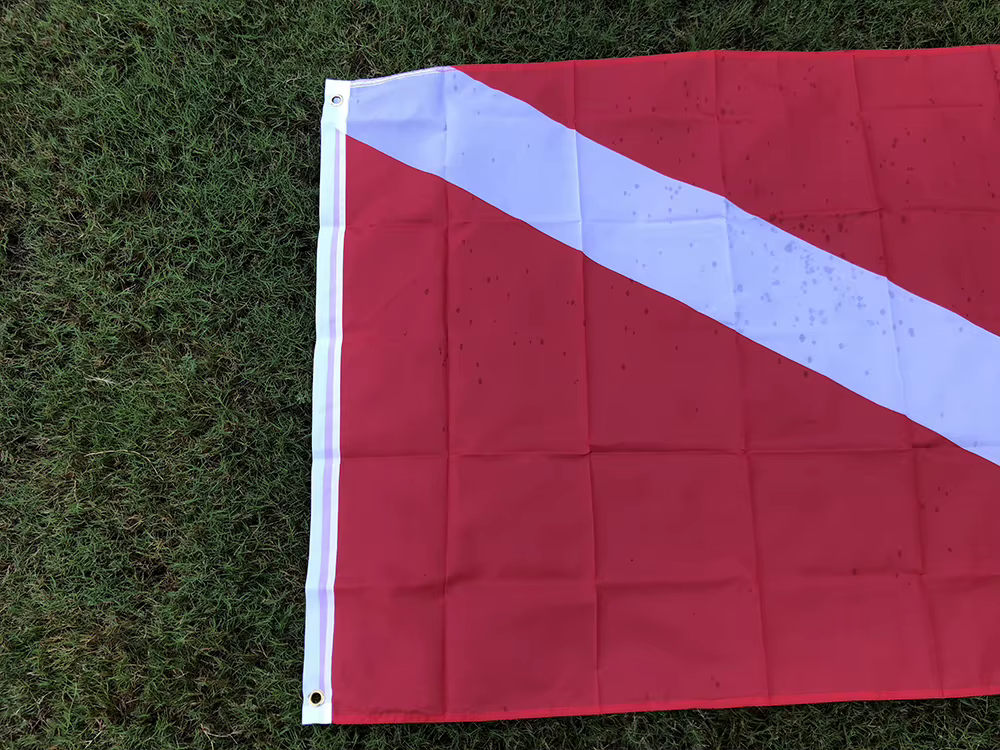 Bandera para barco de buceo 90x150 cm - poliéster con ojales - imagen 2