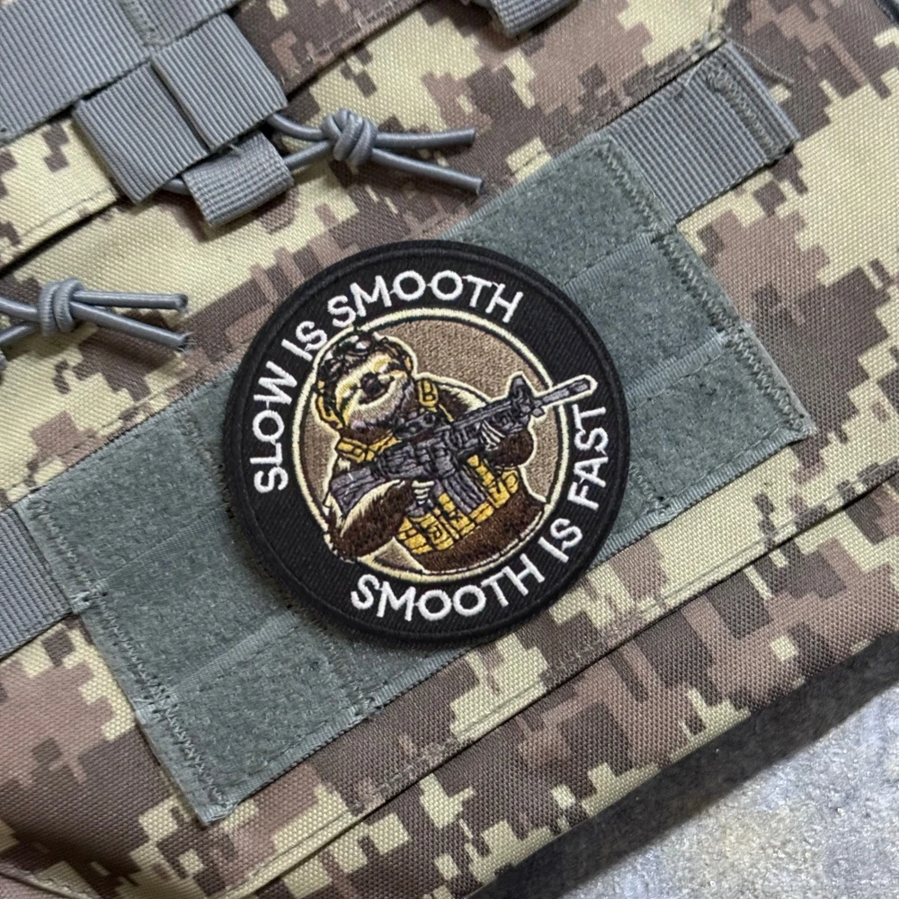 Parche táctico bordado Sloth Morale con velcro para mochila - imagen 3