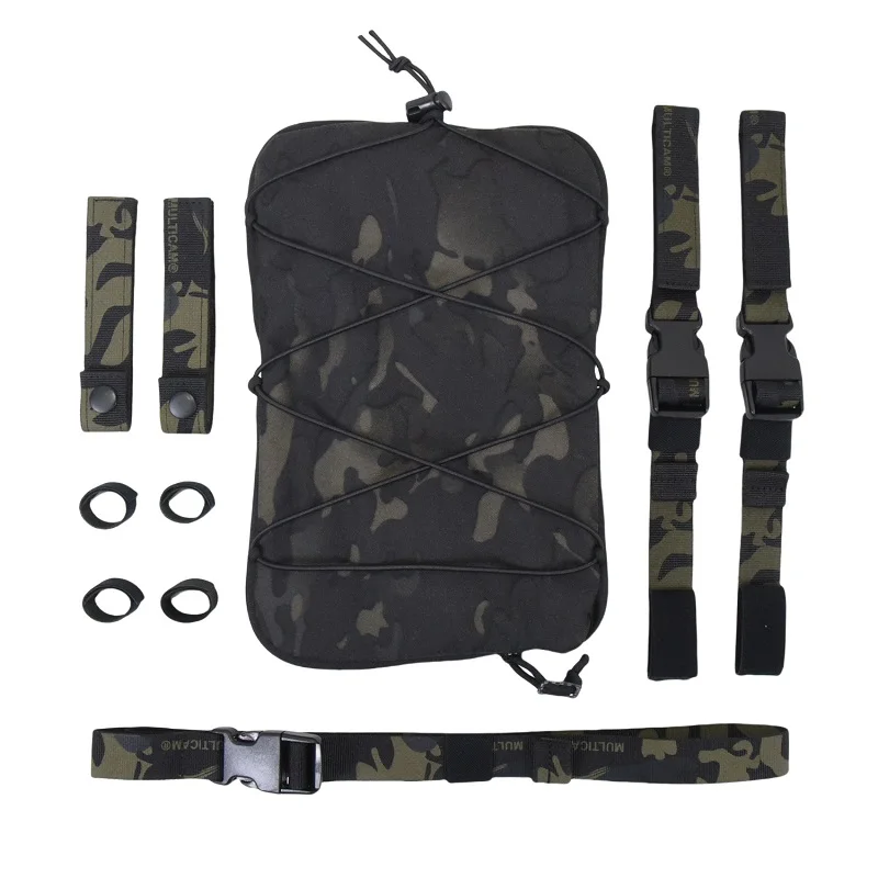 Detalle de las correas Molle y sistema de fijación