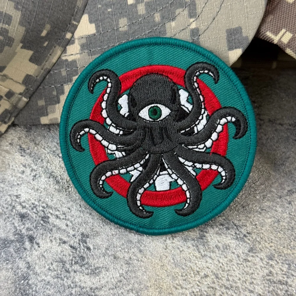 Parche táctico bordado pulpo mítico con velcro para mochila y gorras - imagen 5
