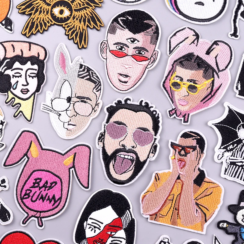 Parche bordado Bad Bunny - frontal