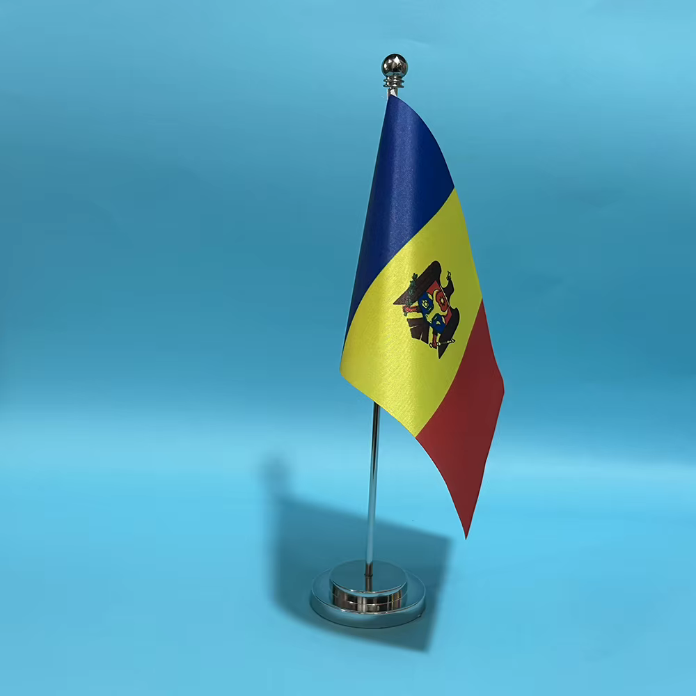 Bandera de sobremesa de Moldavia en poliéster para oficina - imagen 3