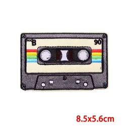 Parche bordado retro cassette de radio para planchar y coser
