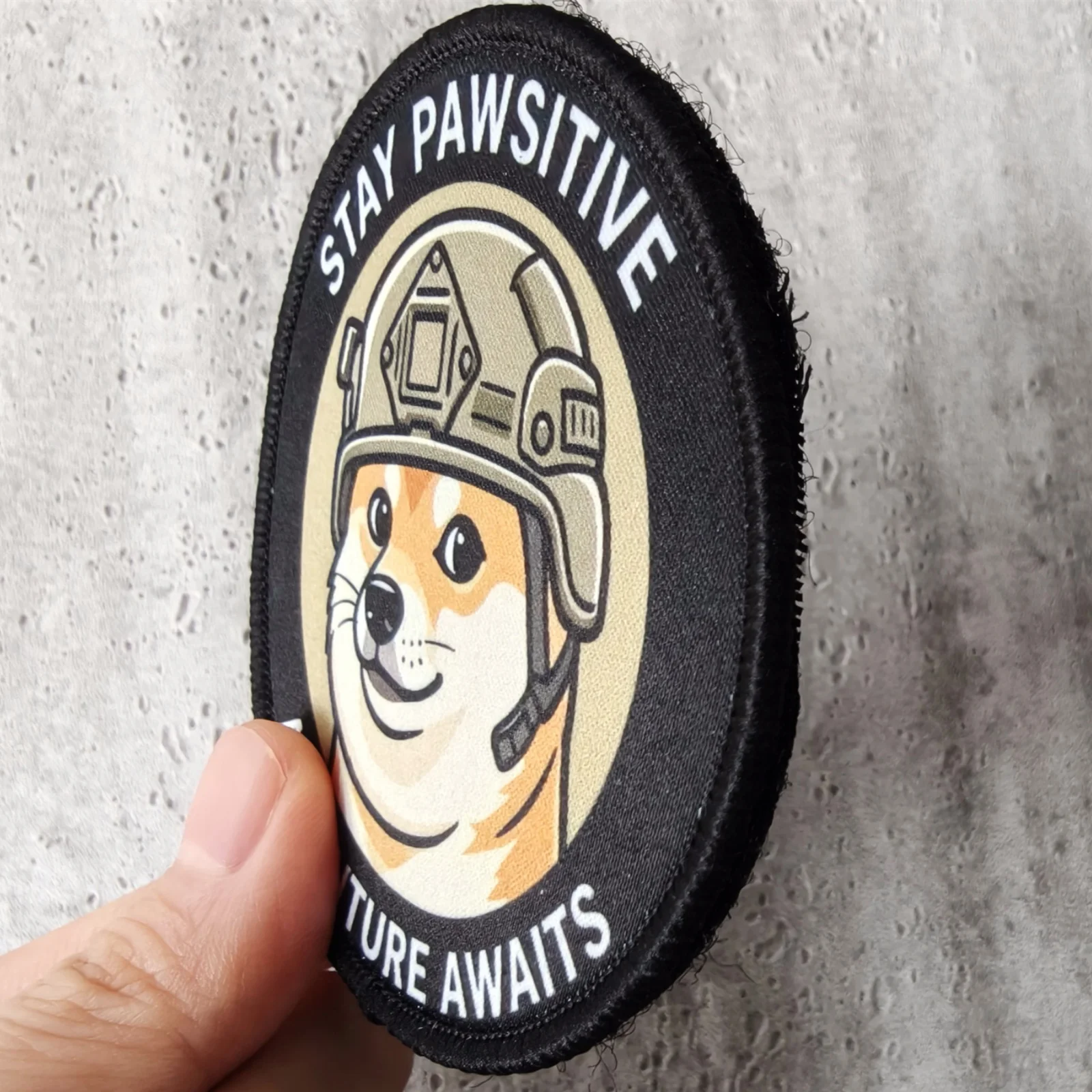 Parche táctico Shiba Inu Stay Pawsitive – Moral militar gancho y bucle para casco