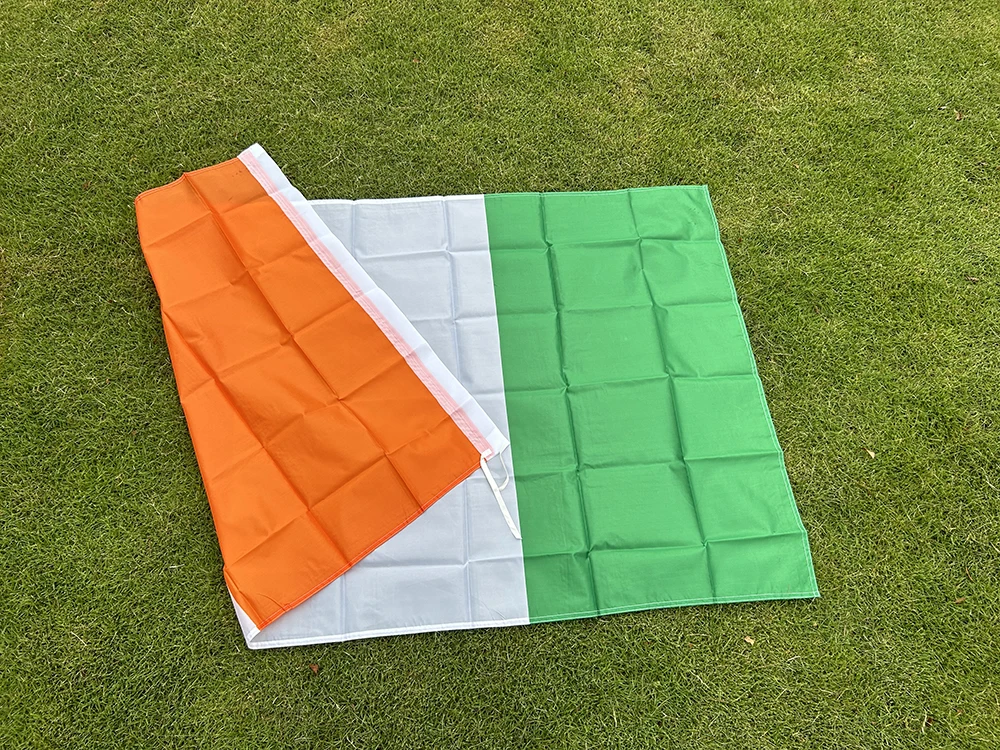 Bandera Costa de Marfil poliéster resistente para exterior