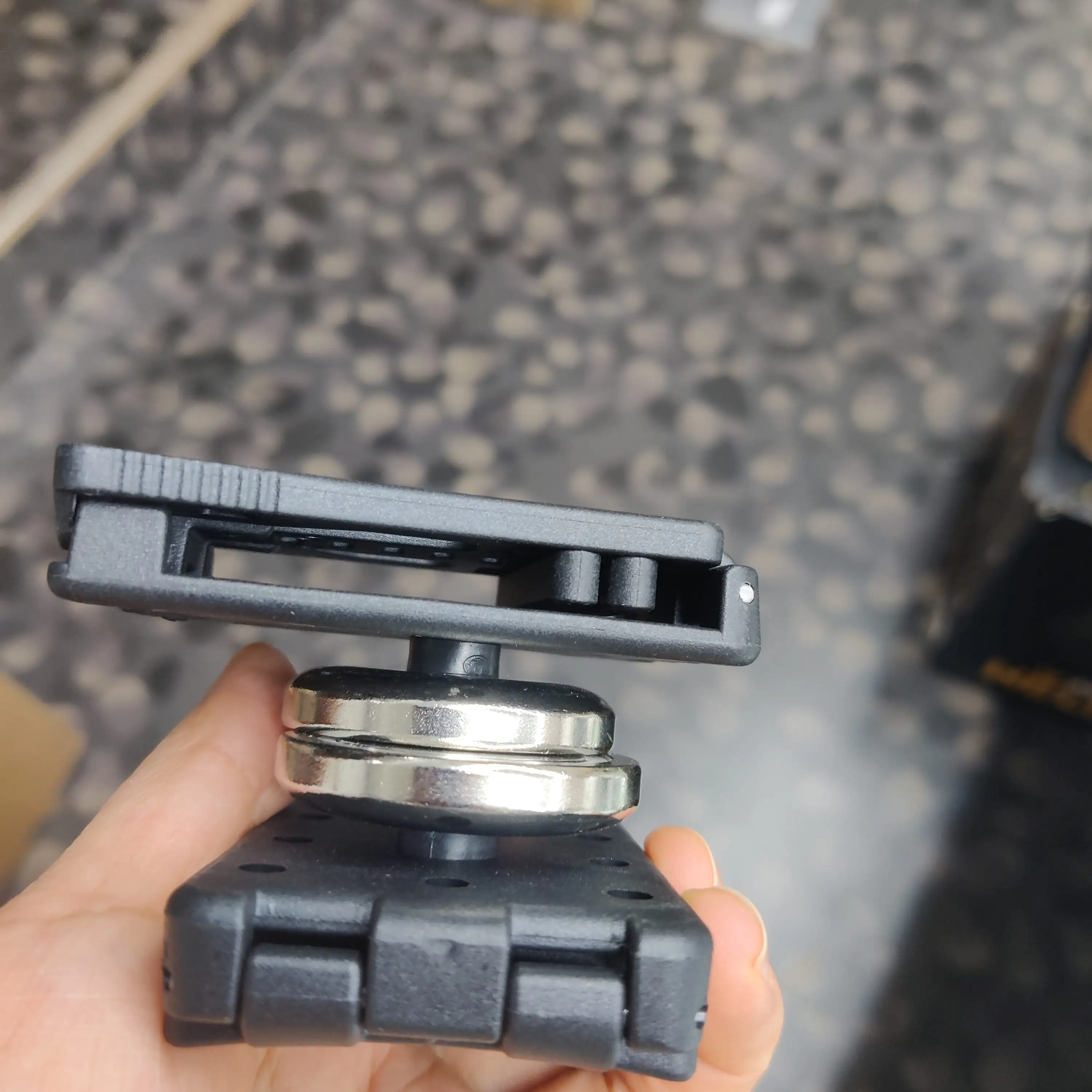 Funda táctica universal con sujeción