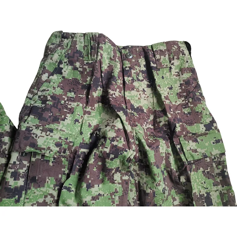 Conjunto de camuflaje digital verde para uniforme táctico - imagen 4